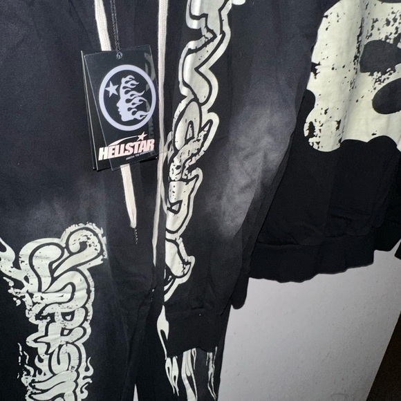 Hellstar tracksuit Graphic Sweatshirt and Joggers Set - Picture 3 of 6